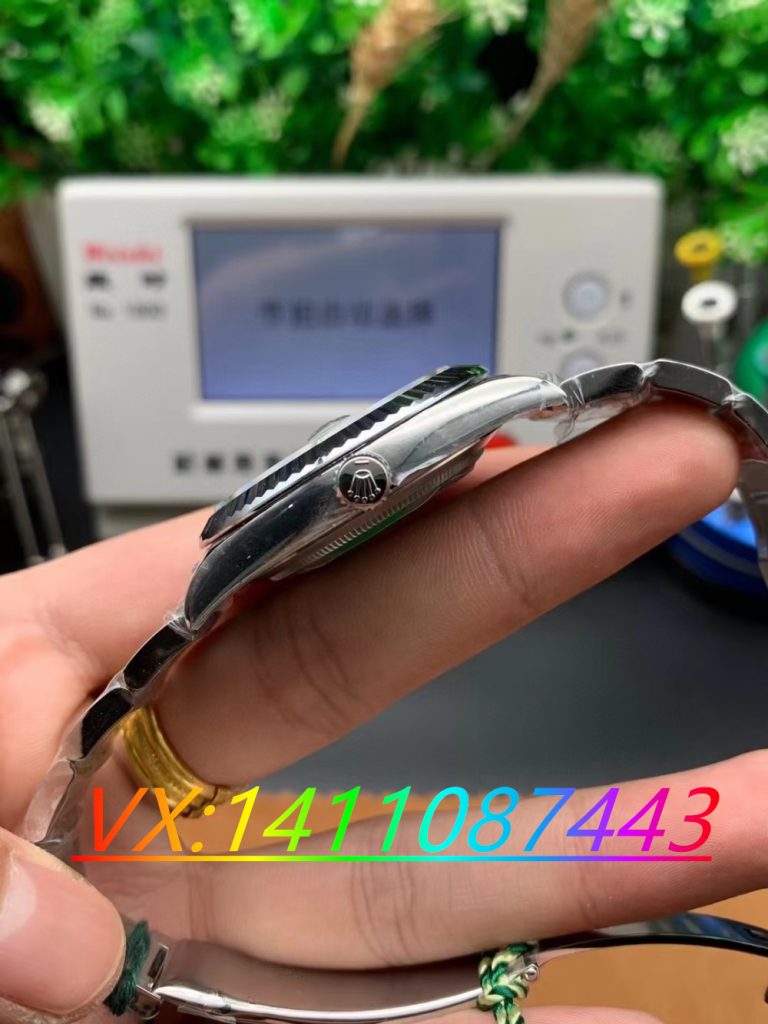 VS厂劳力士日志41白盘搭配3235机芯做工细节解析