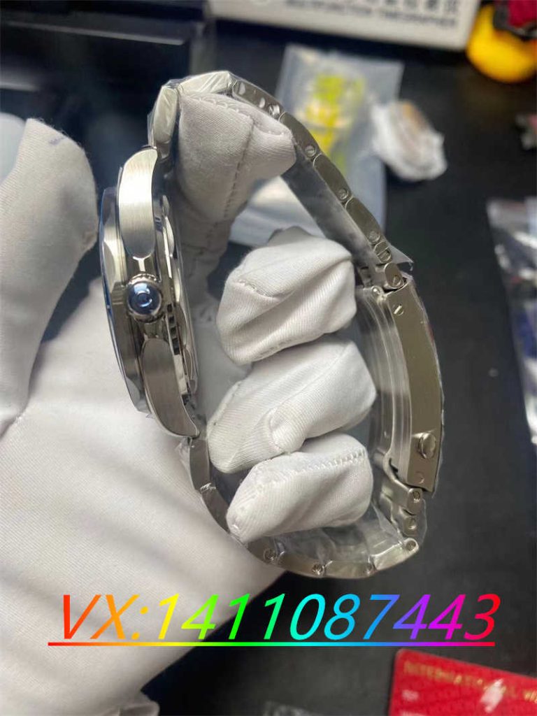 VS厂欧米茄海马300搭配8800机芯细节揭秘