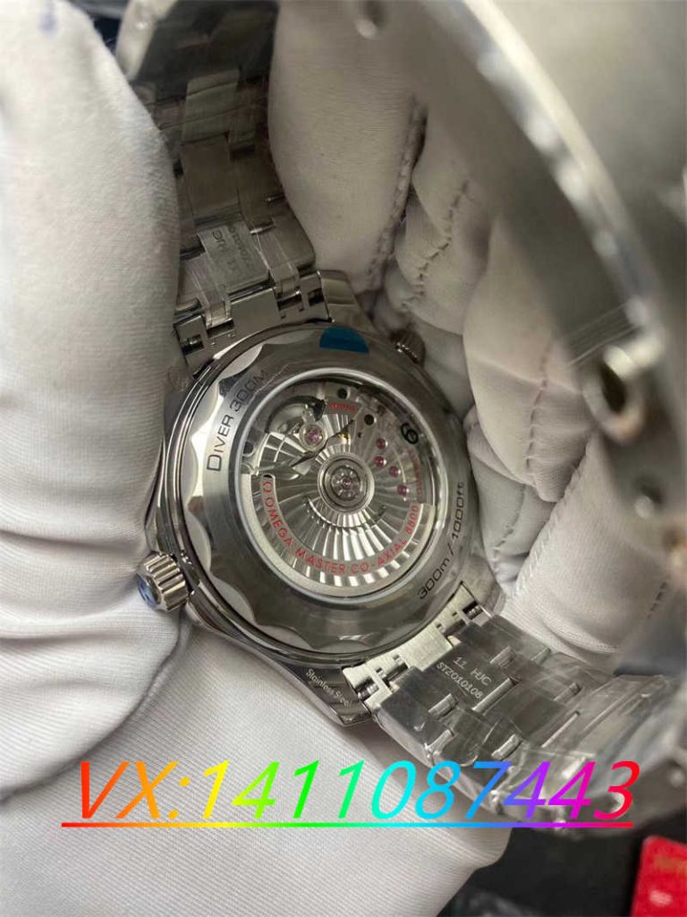 VS厂欧米茄海马300搭配8800机芯细节揭秘