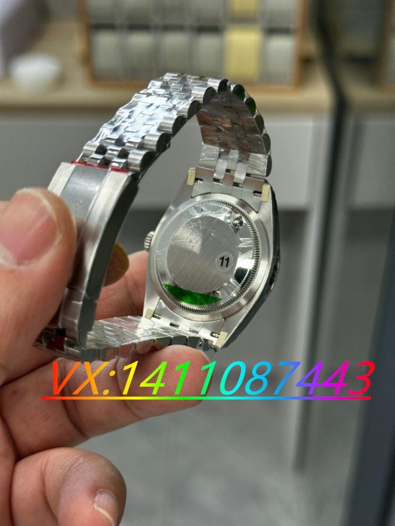 VS厂日志怎么样—VS厂劳力士日志36黑盘搭配3235机芯做工细节评测