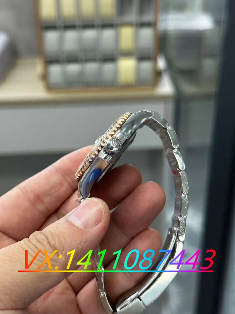 VS厂间金游艇如何区分?VS厂劳力士间金游艇3235机芯做工细节怎么样
