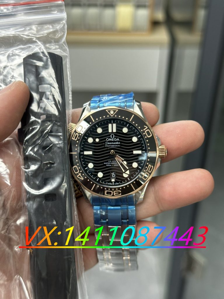 VS厂欧米茄新海马300米间金款如何?你值得拥有