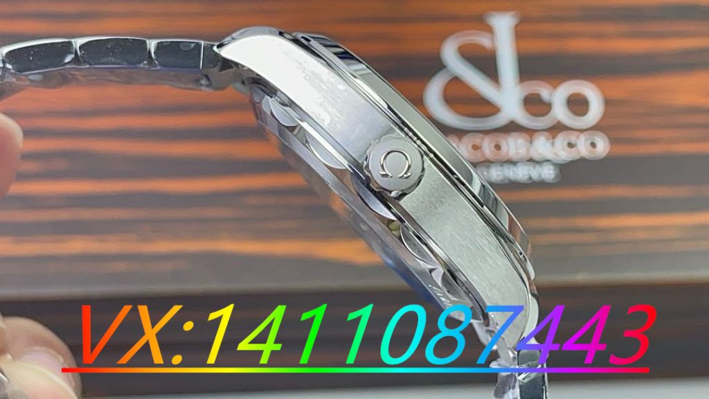 VS厂欧米茄海马150m柚木白盘腕表做工评测,8900一体机功能是否对版
