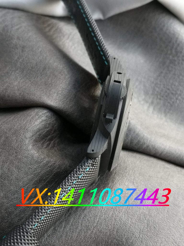 VS厂沛纳海pam01661碳纤维腕表做工细节评测(VS厂沛纳海1661值得入手吗)