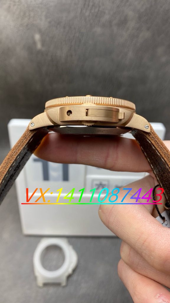 VS厂沛纳海PAM00382青铜腕表做工深度刨析