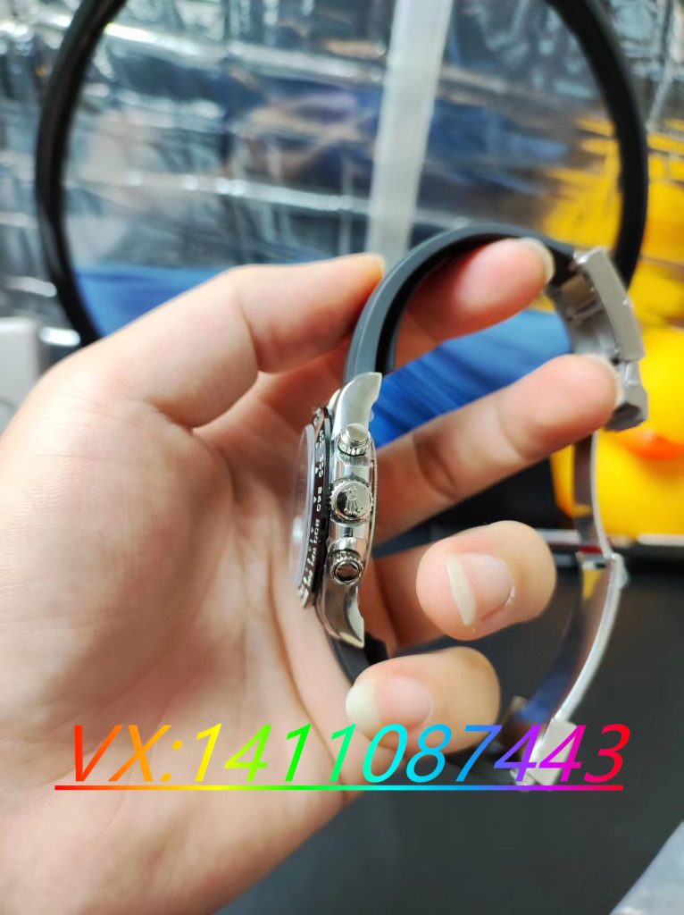 劳力士迪通拿三个按键怎么正确使用?
