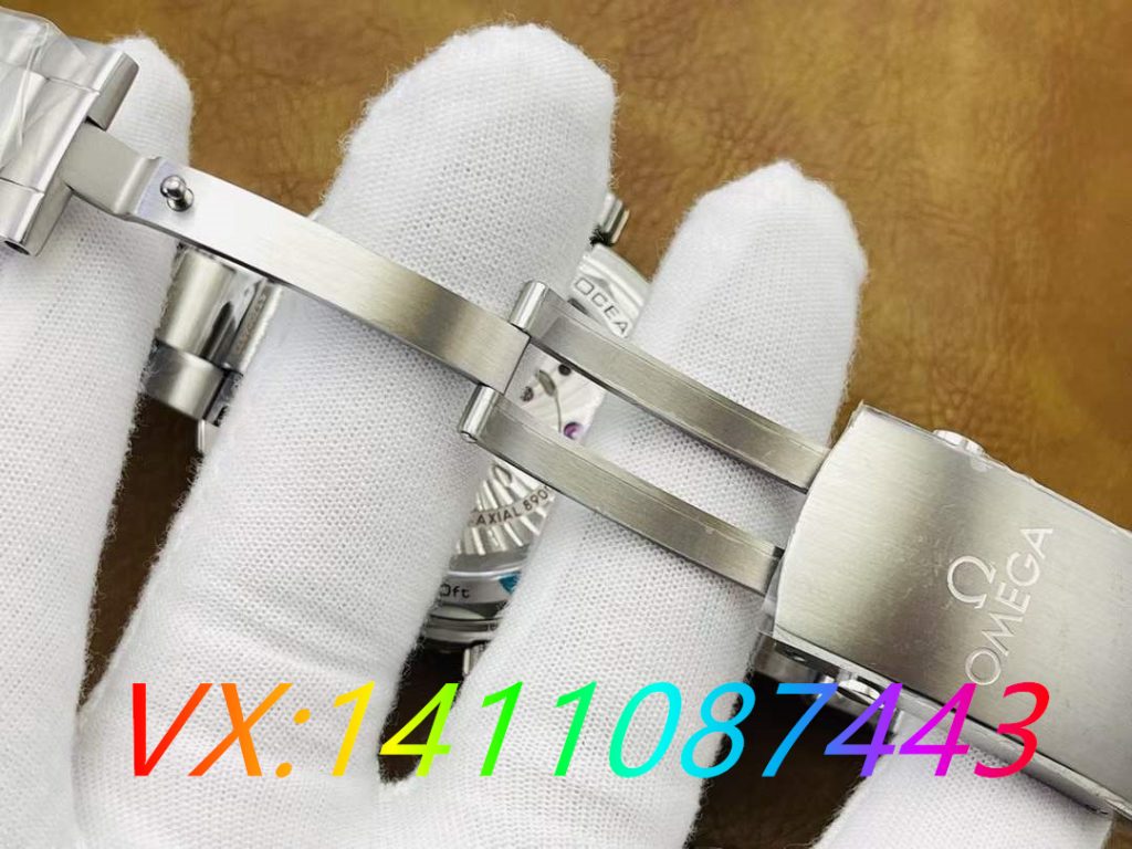 VS厂欧米茄海马600四分一橙用什么机芯