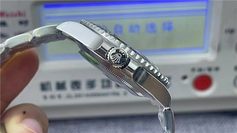 VS厂劳力士复刻表41无日历款黑水鬼3230一体机芯值得入手吗！VS工厂劳力士无日历黑水鬼的还原度是站西市场天花板吗！