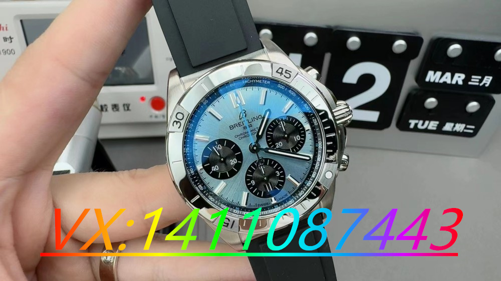 BLS厂百年灵机械计时B01冰蓝面做工评测