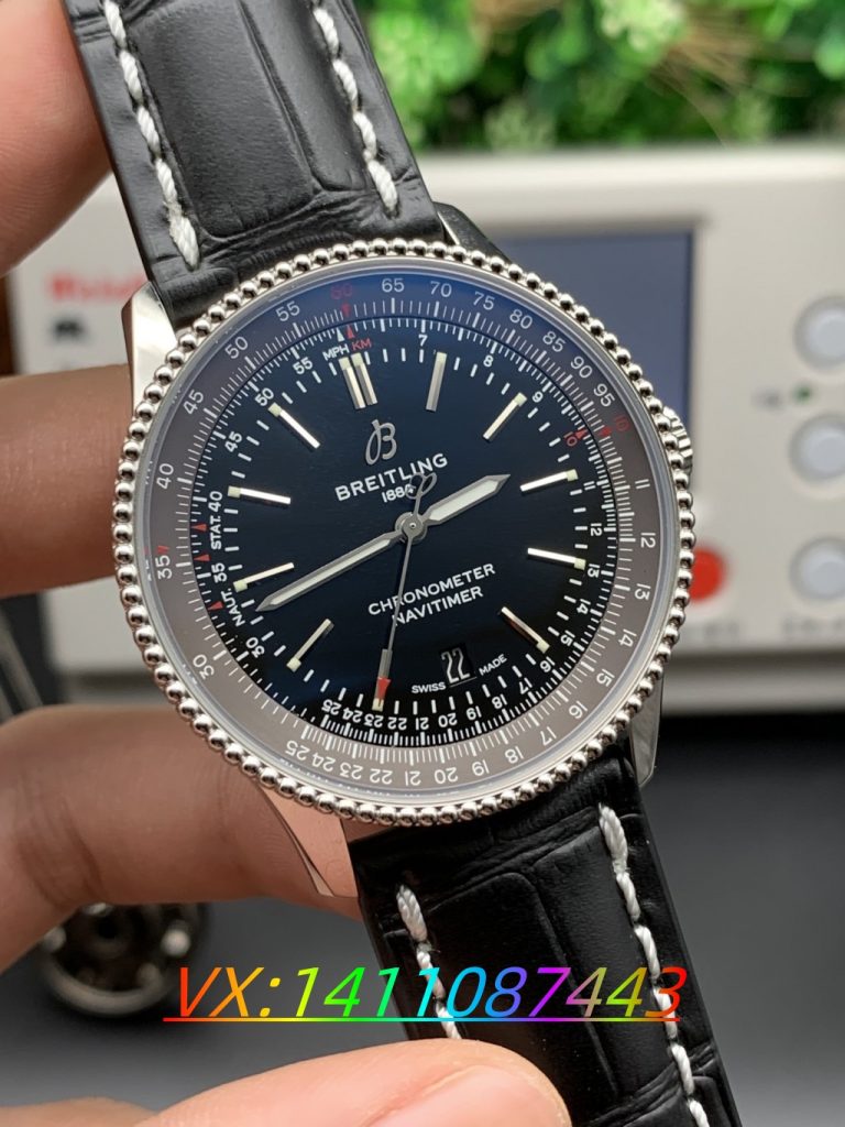 V7厂百年灵航空计时41mm黑盘腕表做工细节深度评测