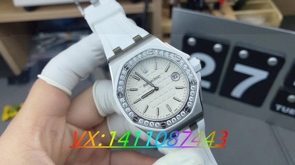 RXW爱彼皇家橡树离岸37mm石英女表细节测评