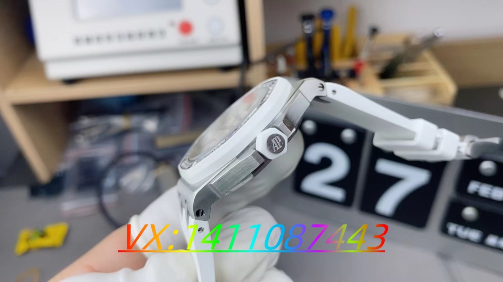 RXW爱彼皇家橡树离岸37mm石英女表细节测评