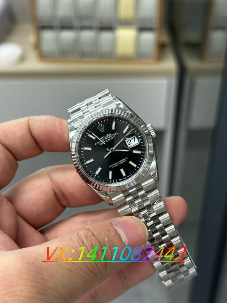 VS厂劳力士日志36黑盘3235机芯深度解析做工细节​