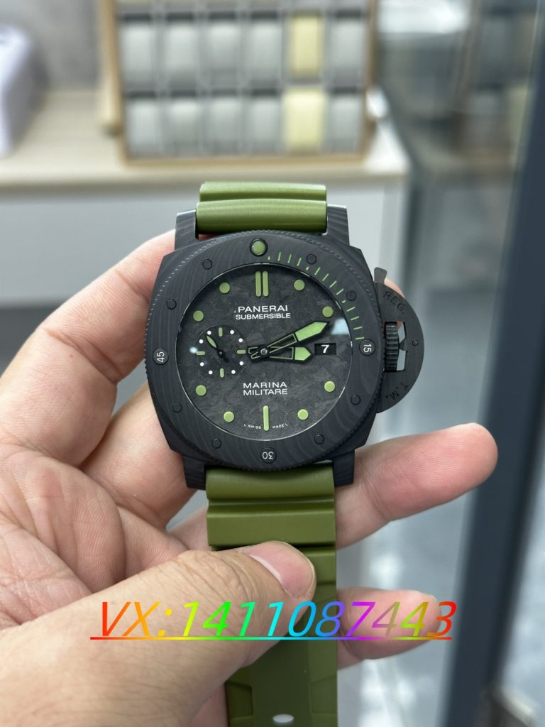 VS厂沛纳海961碳纤维材质搭配P9010机芯评测​
