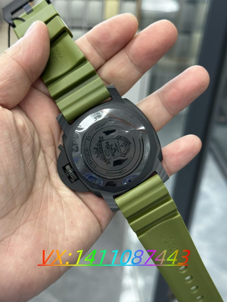 VS厂沛纳海961碳纤维材质搭配P9010机芯评测​