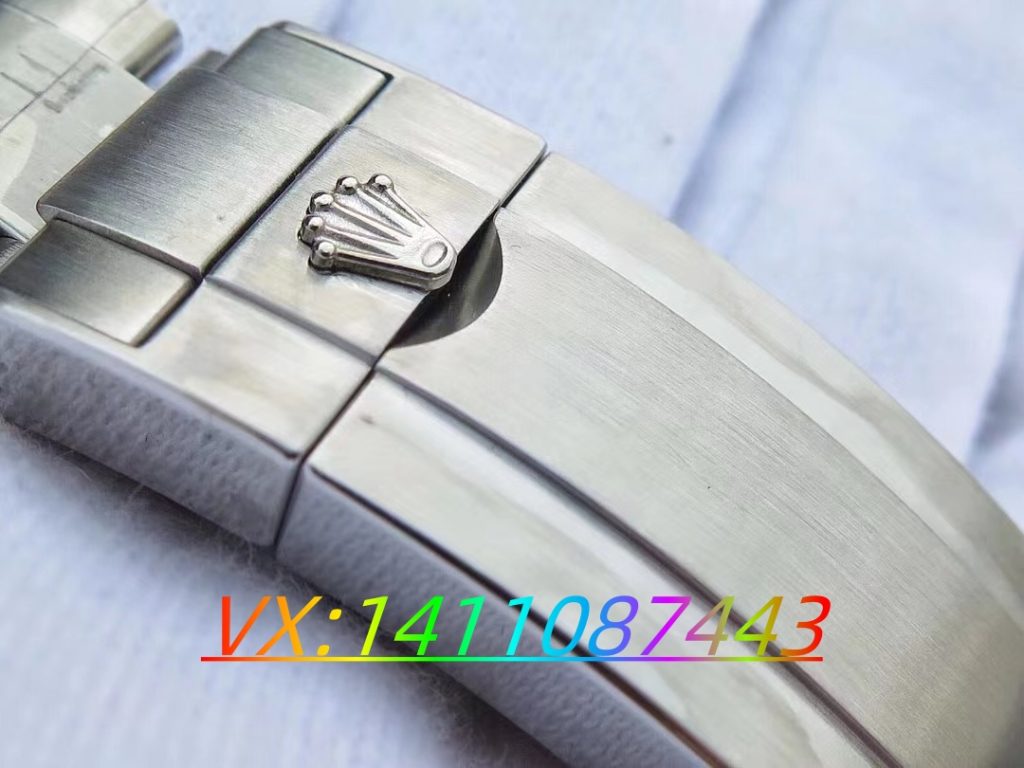 探秘丹东3235机芯:劳力士复刻表的卓越 “芯” 脏