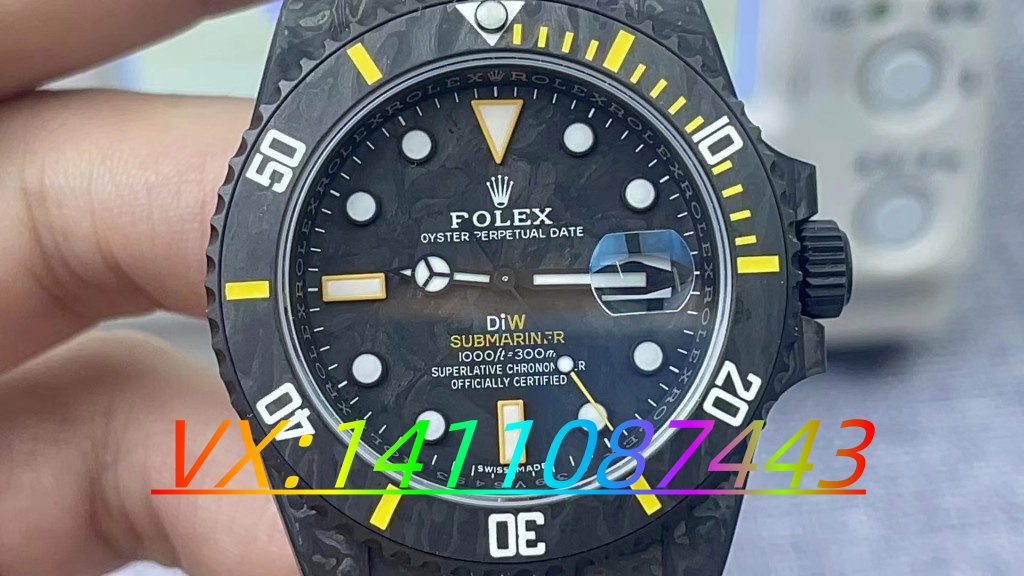 VS厂DIW劳力士碳纤维水鬼做工细节深度评测​
