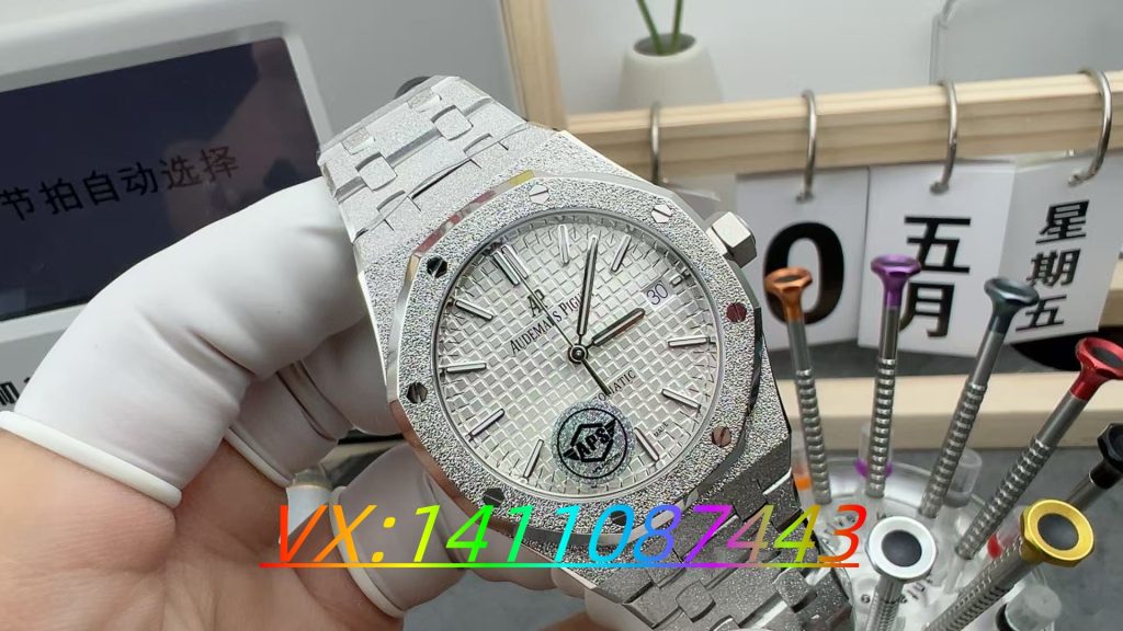 APS霜金15450评测:奢华与工艺的极致融合​