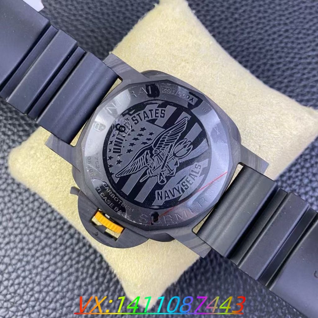 VS厂沛纳海Pam1324评测:碳纤维材质打造的独特魅力​