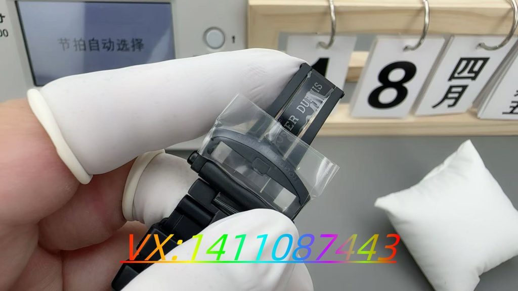 新厂(NEW-Factory)罗杰杜彼碳纤维V4版:当复刻工艺抵达技术临界点​