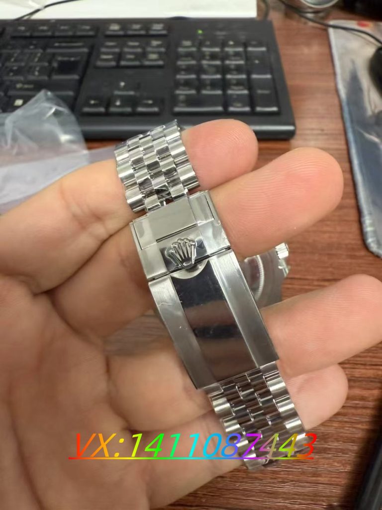 VS厂钢款皮蛋圈GMT(丹东3285机芯)评测​