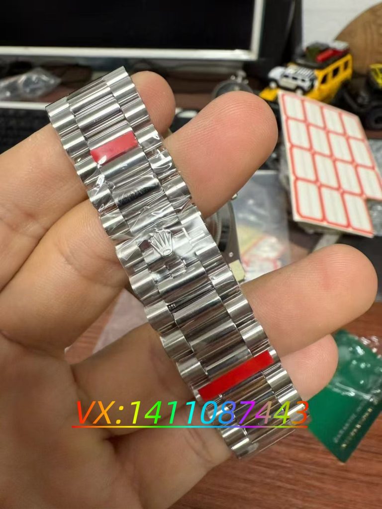 VS厂劳力士腕表搭载丹东3235一体机芯深度评测