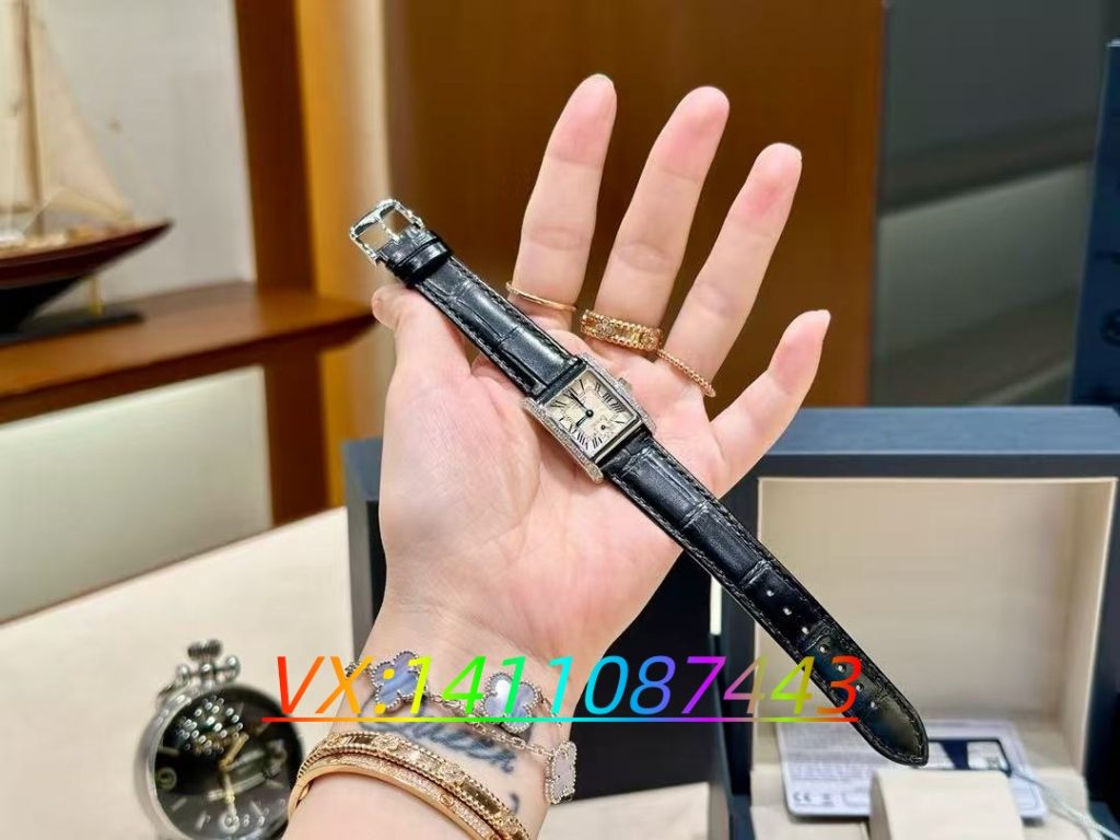 AF浪琴迷你黛绰维纳系列新款腕表深度评测​