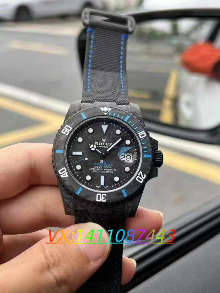 VS厂碳纤维水鬼深度评测,丹东3135机芯够格吗？