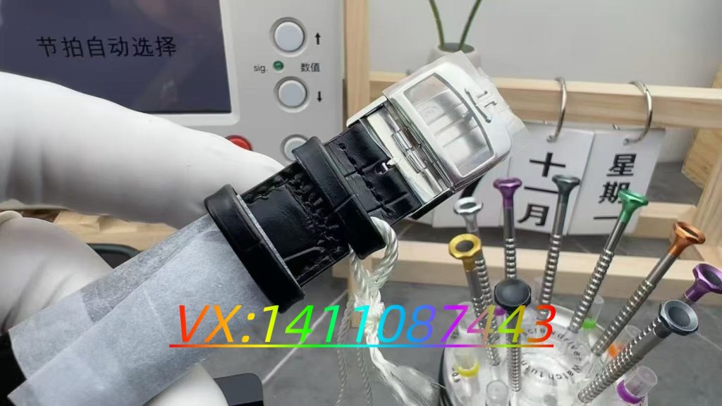 千元级正装表标杆?APS厂黑盘积家月相腕表深度评测